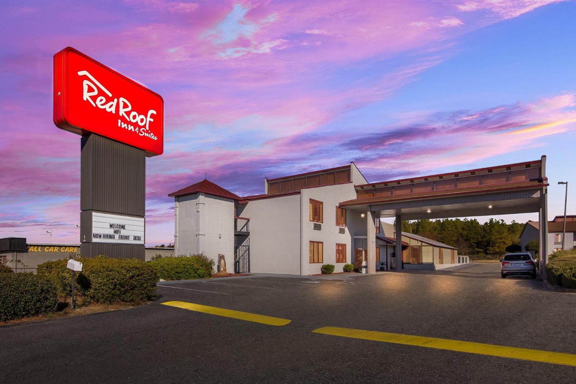 Red Roof Inn & Suites Monroe, Nc Exterior photo