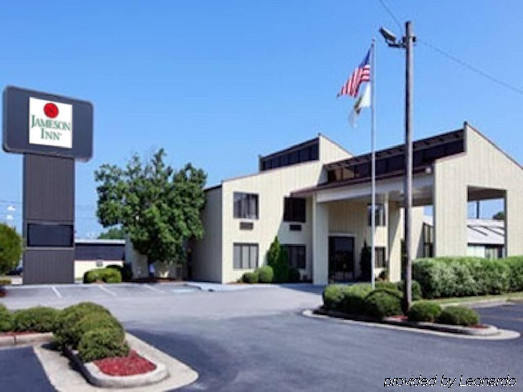 Red Roof Inn & Suites Monroe, Nc Exterior photo