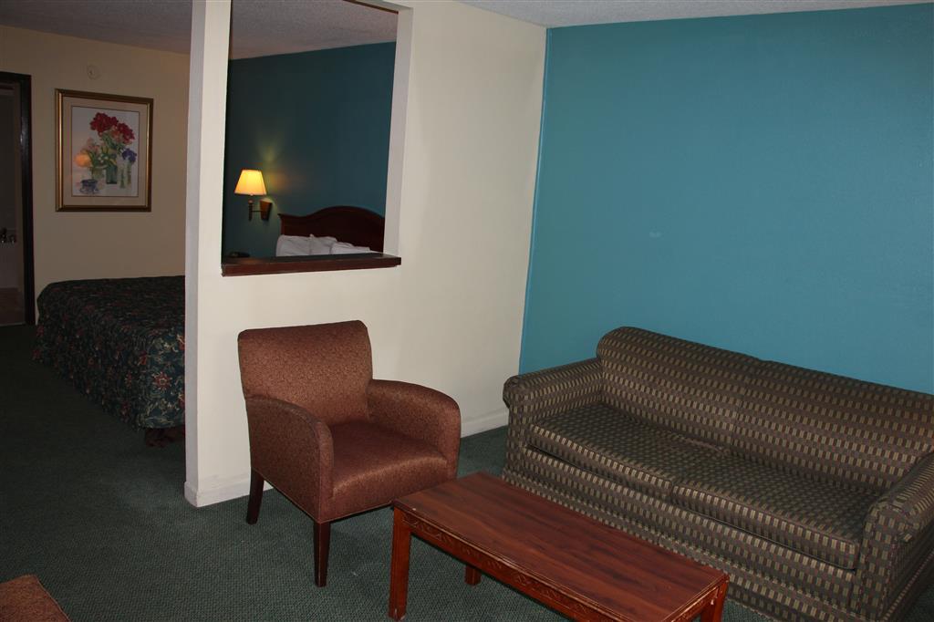 Red Roof Inn & Suites Monroe, Nc Room photo