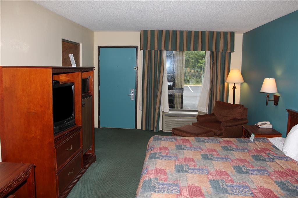 Red Roof Inn & Suites Monroe, Nc Room photo